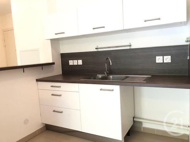 Appartement T3 à louer - 3 pièces - 59.78 m2 - MARSEILLE - 13013 - PROVENCE-ALPES-COTE-D-AZUR - Century 21 Immo-Conseil