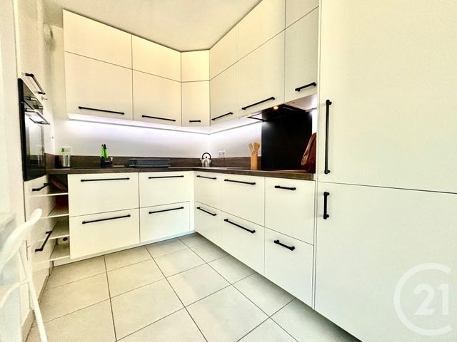 Appartement T2 à louer - 2 pièces - 39.5 m2 - MARSEILLE - 13013 - PROVENCE-ALPES-COTE-D-AZUR - Century 21 Immo-Conseil