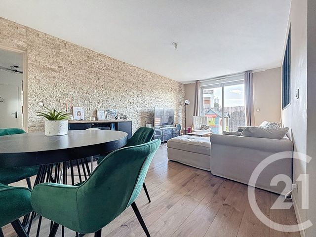 Appartement T3 à louer - 3 pièces - 67.11 m2 - MARSEILLE - 13013 - PROVENCE-ALPES-COTE-D-AZUR - Century 21 Immo-Conseil