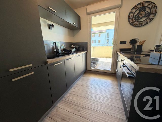 Appartement T3 à louer - 3 pièces - 55.96 m2 - MARSEILLE - 13014 - PROVENCE-ALPES-COTE-D-AZUR - Century 21 Immo-Conseil
