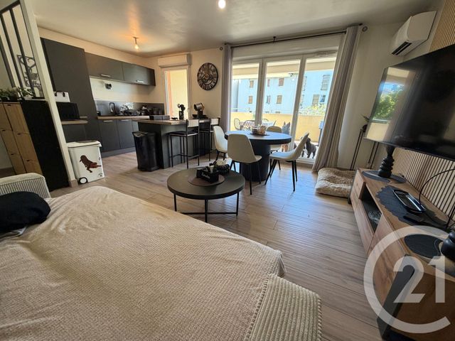 Appartement T3 à louer - 3 pièces - 55.96 m2 - MARSEILLE - 13014 - PROVENCE-ALPES-COTE-D-AZUR - Century 21 Immo-Conseil