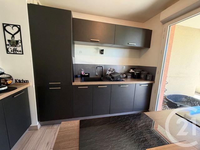 Appartement T3 à louer - 3 pièces - 55.96 m2 - MARSEILLE - 13014 - PROVENCE-ALPES-COTE-D-AZUR - Century 21 Immo-Conseil