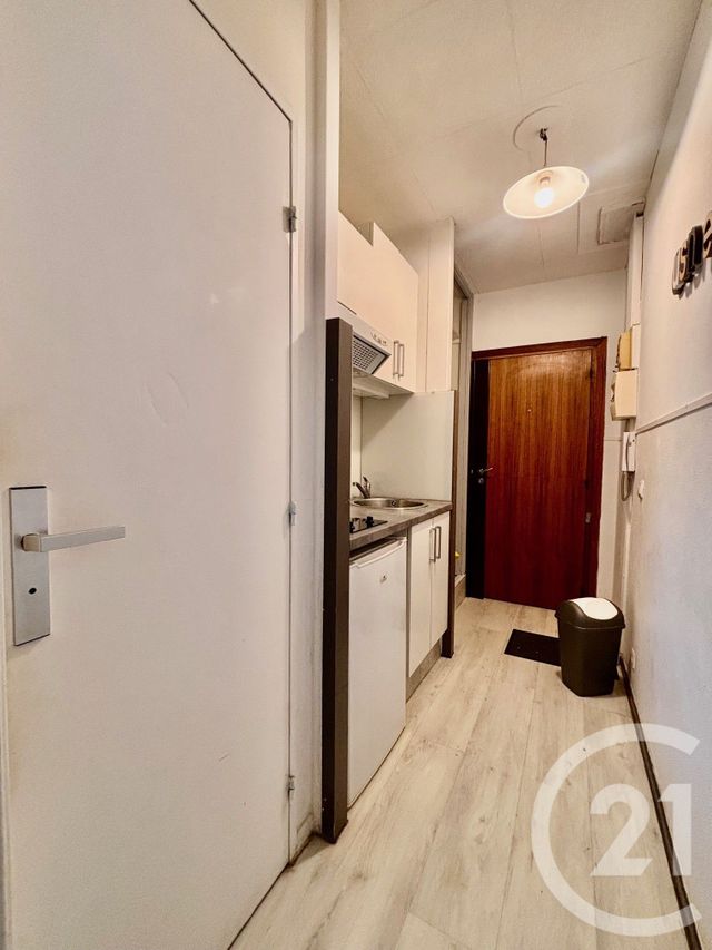 Appartement Studio à louer - 1 pièce - 18.0 m2 - MARSEILLE - 13010 - PROVENCE-ALPES-COTE-D-AZUR - Century 21 Immo-Conseil