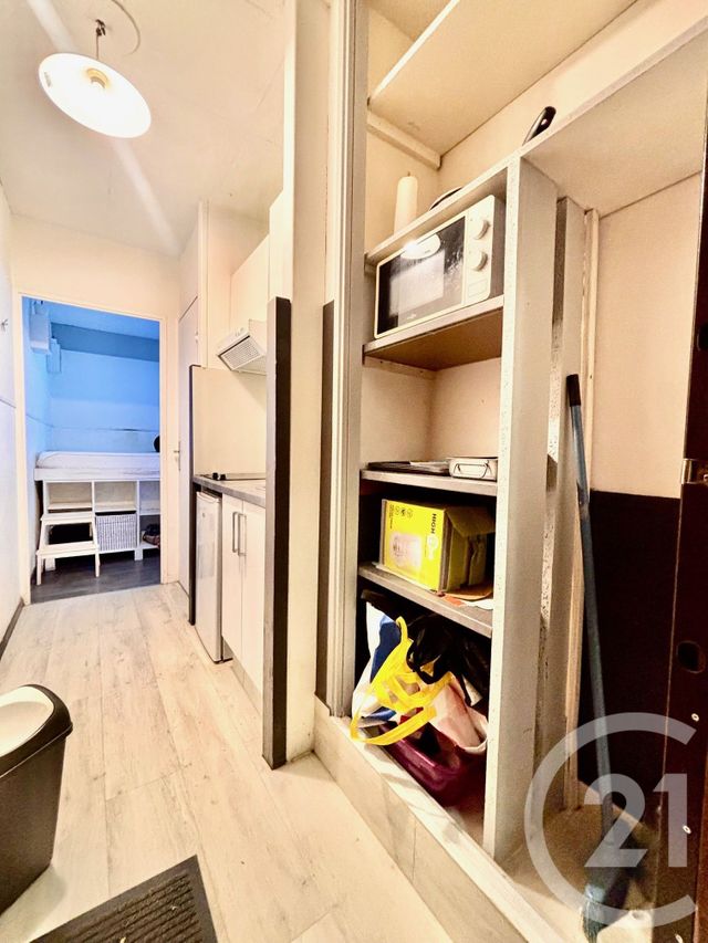 Appartement Studio à louer - 1 pièce - 18.0 m2 - MARSEILLE - 13010 - PROVENCE-ALPES-COTE-D-AZUR - Century 21 Immo-Conseil