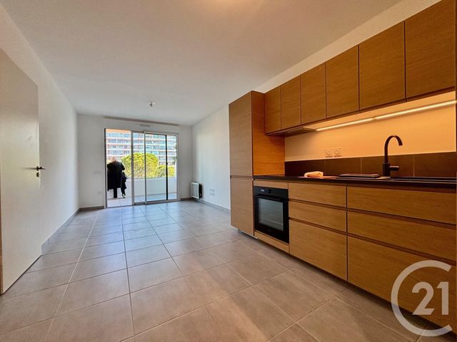 Appartement T2 à louer - 2 pièces - 37.79 m2 - MARSEILLE - 13009 - PROVENCE-ALPES-COTE-D-AZUR - Century 21 Immo-Conseil