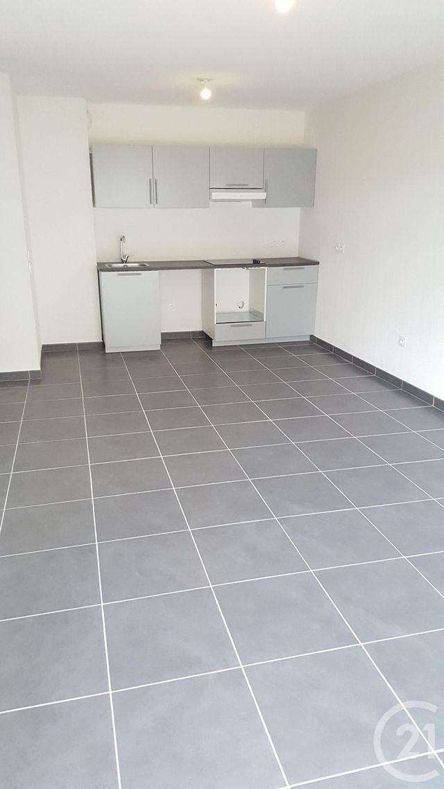 Appartement T3 à louer - 3 pièces - 57.31 m2 - MARSEILLE - 13013 - PROVENCE-ALPES-COTE-D-AZUR - Century 21 Immo-Conseil