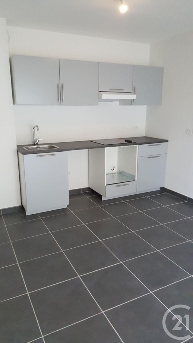 Appartement T3 à louer - 3 pièces - 57.31 m2 - MARSEILLE - 13013 - PROVENCE-ALPES-COTE-D-AZUR - Century 21 Immo-Conseil