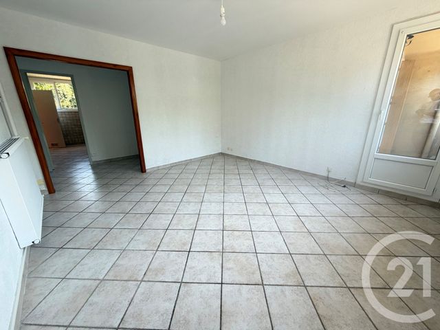 Appartement T3 à louer - 3 pièces - 62.03 m2 - MARSEILLE - 13014 - PROVENCE-ALPES-COTE-D-AZUR - Century 21 Immo-Conseil