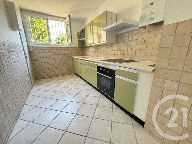 Appartement T3 à louer - 3 pièces - 62.03 m2 - MARSEILLE - 13014 - PROVENCE-ALPES-COTE-D-AZUR - Century 21 Immo-Conseil