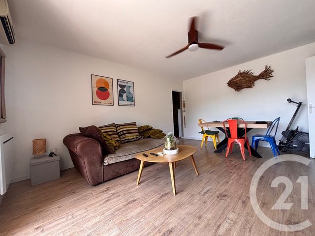 Appartement à louer - 2 pièces - 49.8 m2 - MARSEILLE - 13009 - PROVENCE-ALPES-COTE-D-AZUR - Century 21 Immo-Conseil