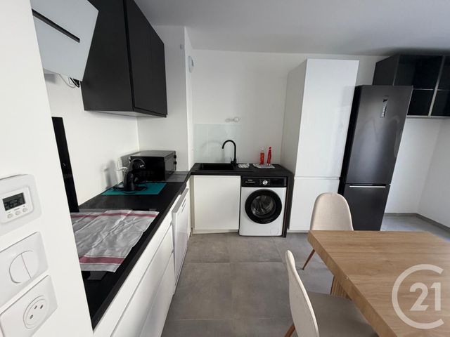 Appartement T2 à louer - 2 pièces - 44.73 m2 - MARSEILLE - 13008 - PROVENCE-ALPES-COTE-D-AZUR - Century 21 Immo-Conseil
