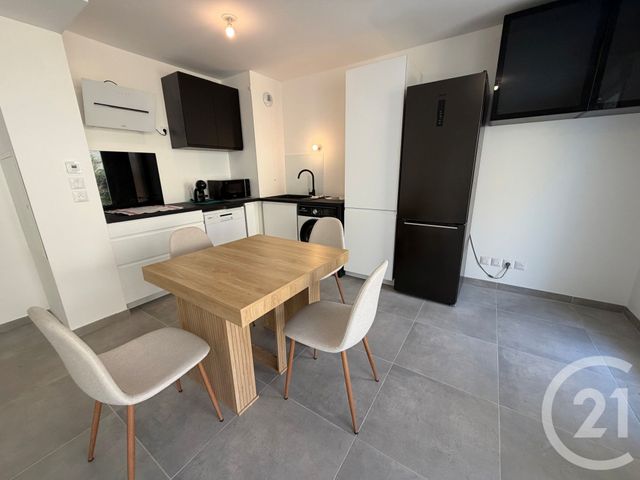 Appartement T2 à louer - 2 pièces - 44.73 m2 - MARSEILLE - 13008 - PROVENCE-ALPES-COTE-D-AZUR - Century 21 Immo-Conseil