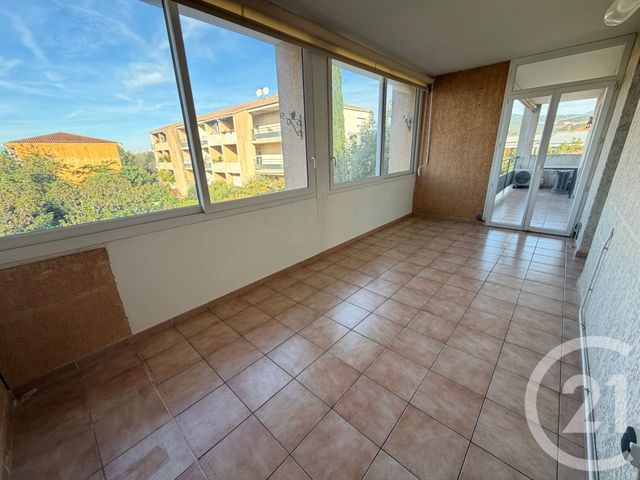 Appartement T4 à louer - 4 pièces - 87.19 m2 - MARSEILLE - 13013 - PROVENCE-ALPES-COTE-D-AZUR - Century 21 Immo-Conseil