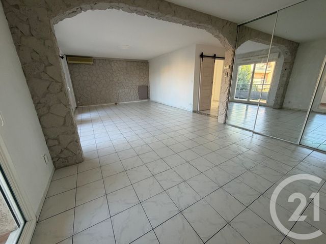 Appartement T4 à louer - 4 pièces - 87.19 m2 - MARSEILLE - 13013 - PROVENCE-ALPES-COTE-D-AZUR - Century 21 Immo-Conseil