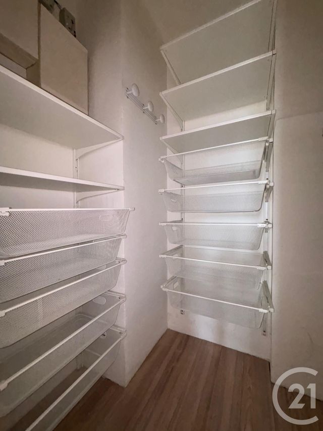Appartement T3 à louer - 3 pièces - 72.68 m2 - MARSEILLE - 13013 - PROVENCE-ALPES-COTE-D-AZUR - Century 21 Immo-Conseil