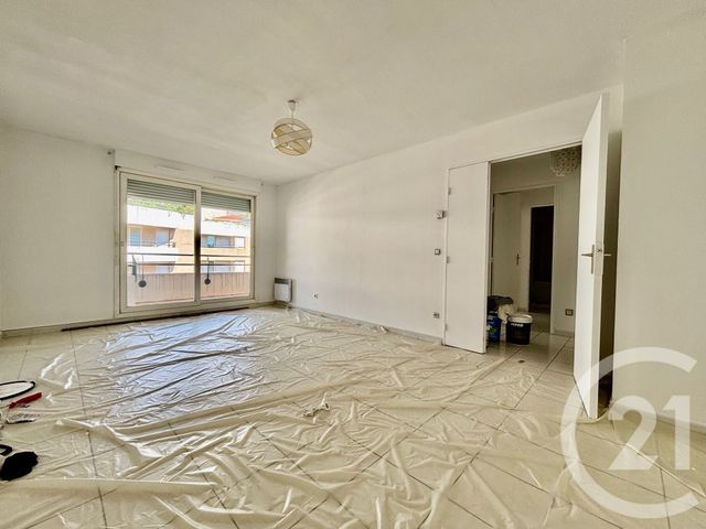 Appartement T2 à louer - 2 pièces - 47.83 m2 - MARSEILLE - 13009 - PROVENCE-ALPES-COTE-D-AZUR - Century 21 Immo-Conseil
