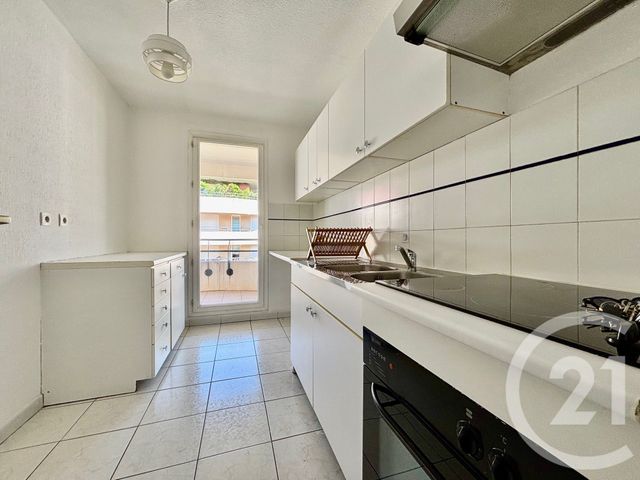 Appartement T2 à louer - 2 pièces - 47.83 m2 - MARSEILLE - 13009 - PROVENCE-ALPES-COTE-D-AZUR - Century 21 Immo-Conseil