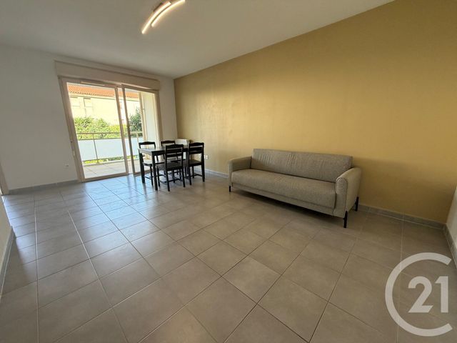 Appartement T2 à louer - 2 pièces - 42.72 m2 - MARSEILLE - 13012 - PROVENCE-ALPES-COTE-D-AZUR - Century 21 Immo-Conseil