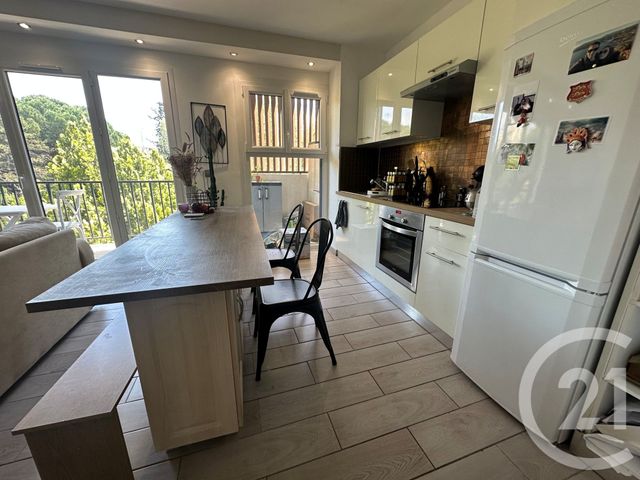 Appartement T2 à louer - 2 pièces - 43.26 m2 - MARSEILLE - 13013 - PROVENCE-ALPES-COTE-D-AZUR - Century 21 Immo-Conseil