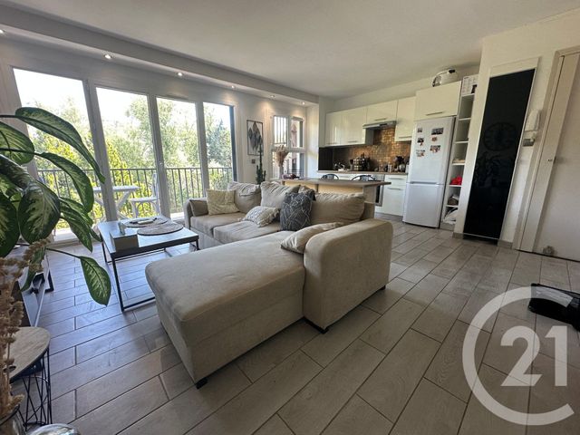 Appartement T2 à louer - 2 pièces - 43.26 m2 - MARSEILLE - 13013 - PROVENCE-ALPES-COTE-D-AZUR - Century 21 Immo-Conseil
