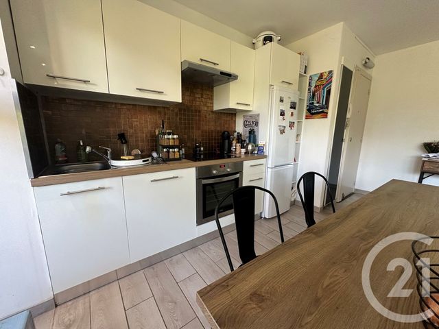 Appartement T2 à louer - 2 pièces - 43.26 m2 - MARSEILLE - 13013 - PROVENCE-ALPES-COTE-D-AZUR - Century 21 Immo-Conseil