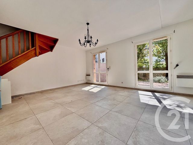 maison à louer - 4 pièces - 76.54 m2 - MARSEILLE - 13011 - PROVENCE-ALPES-COTE-D-AZUR - Century 21 Immo-Conseil