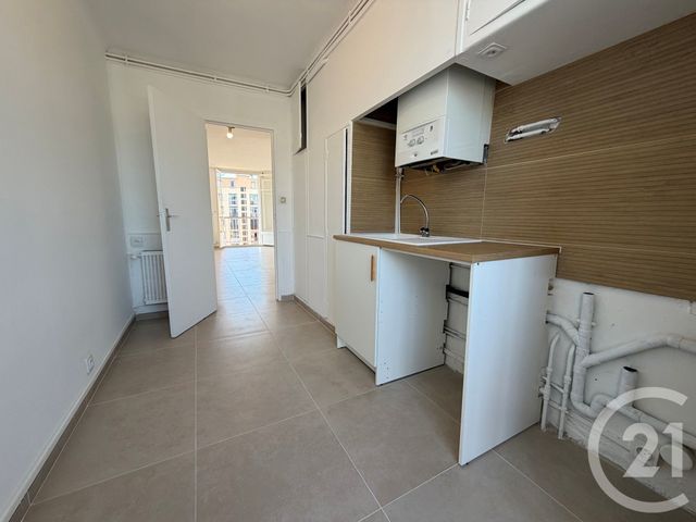 Appartement T3 à louer - 3 pièces - 57.25 m2 - MARSEILLE - 13013 - PROVENCE-ALPES-COTE-D-AZUR - Century 21 Immo-Conseil
