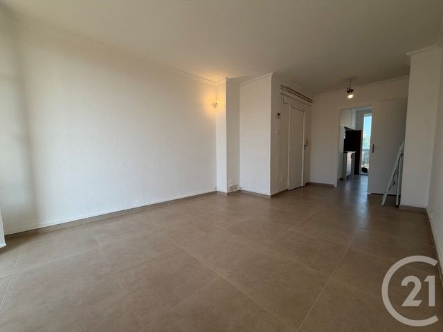 Appartement T3 à louer - 3 pièces - 57.25 m2 - MARSEILLE - 13013 - PROVENCE-ALPES-COTE-D-AZUR - Century 21 Immo-Conseil