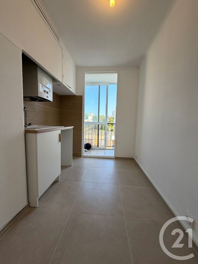 Appartement T3 à louer - 3 pièces - 57.25 m2 - MARSEILLE - 13013 - PROVENCE-ALPES-COTE-D-AZUR - Century 21 Immo-Conseil