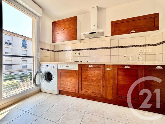 Appartement T2 à louer - 2 pièces - 44.85 m2 - MARSEILLE - 13014 - PROVENCE-ALPES-COTE-D-AZUR - Century 21 Immo-Conseil