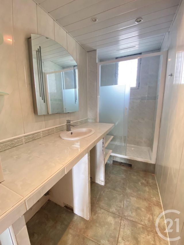 Appartement T3 à louer - 3 pièces - 67.45 m2 - MARSEILLE - 13013 - PROVENCE-ALPES-COTE-D-AZUR - Century 21 Immo-Conseil