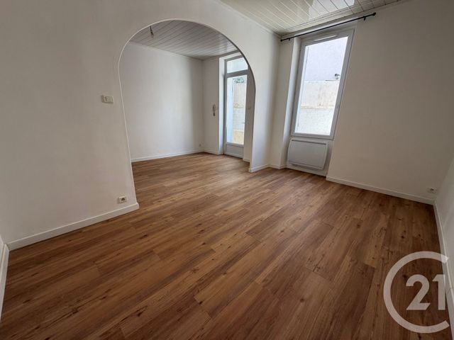 Appartement T2 à louer - 2 pièces - 52.75 m2 - MARSEILLE - 13013 - PROVENCE-ALPES-COTE-D-AZUR - Century 21 Immo-Conseil