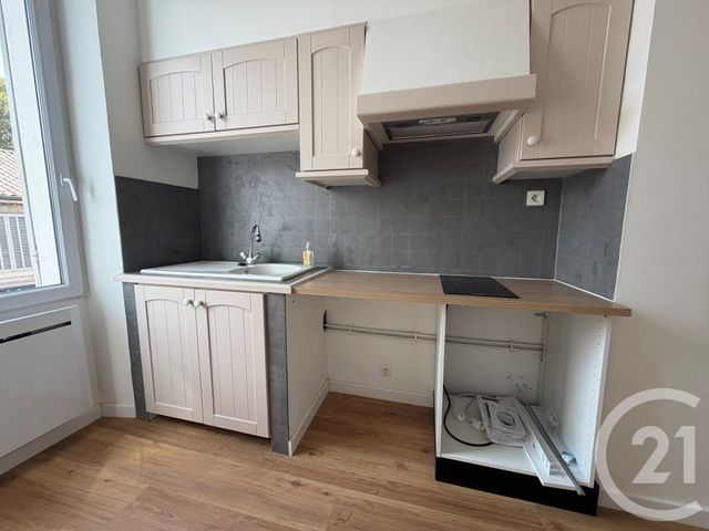 Appartement T2 à louer - 2 pièces - 52.75 m2 - MARSEILLE - 13013 - PROVENCE-ALPES-COTE-D-AZUR - Century 21 Immo-Conseil