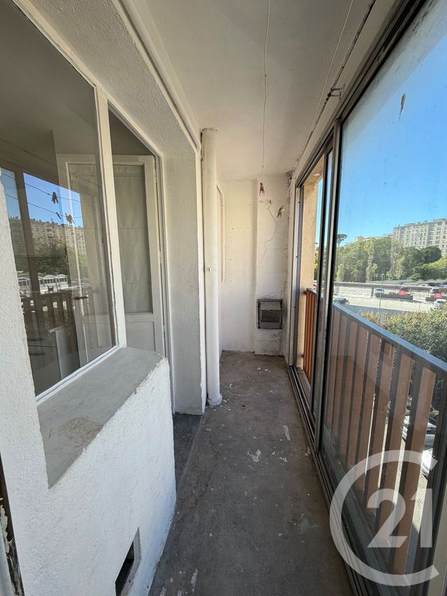 Appartement T3 à louer - 3 pièces - 55.0 m2 - MARSEILLE - 13013 - PROVENCE-ALPES-COTE-D-AZUR - Century 21 Immo-Conseil