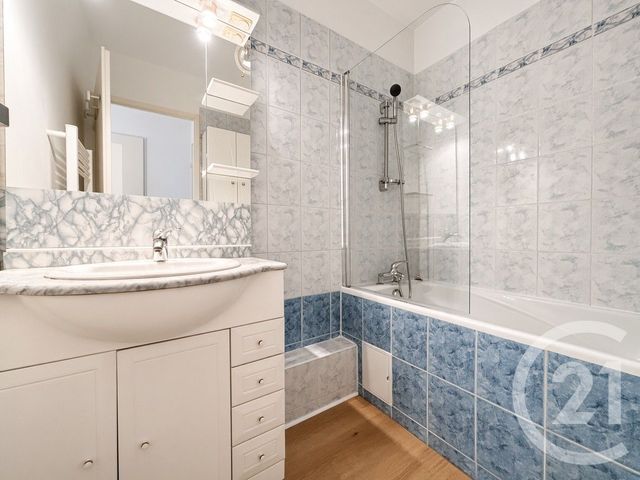 Appartement T3 à louer - 3 pièces - 57.24 m2 - MARSEILLE - 13008 - PROVENCE-ALPES-COTE-D-AZUR - Century 21 Immo-Conseil