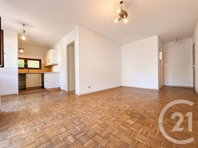 Appartement T3 à louer - 3 pièces - 57.24 m2 - MARSEILLE - 13008 - PROVENCE-ALPES-COTE-D-AZUR - Century 21 Immo-Conseil