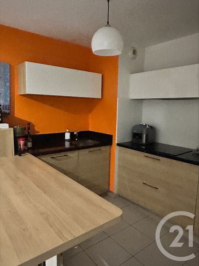 Appartement T2 à louer - 2 pièces - 47.11 m2 - MARSEILLE - 13013 - PROVENCE-ALPES-COTE-D-AZUR - Century 21 Immo-Conseil