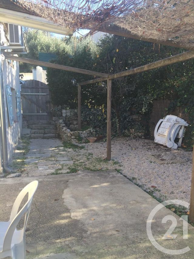 Appartement T2 à louer - 2 pièces - 47.22 m2 - MARSEILLE - 13013 - PROVENCE-ALPES-COTE-D-AZUR - Century 21 Immo-Conseil