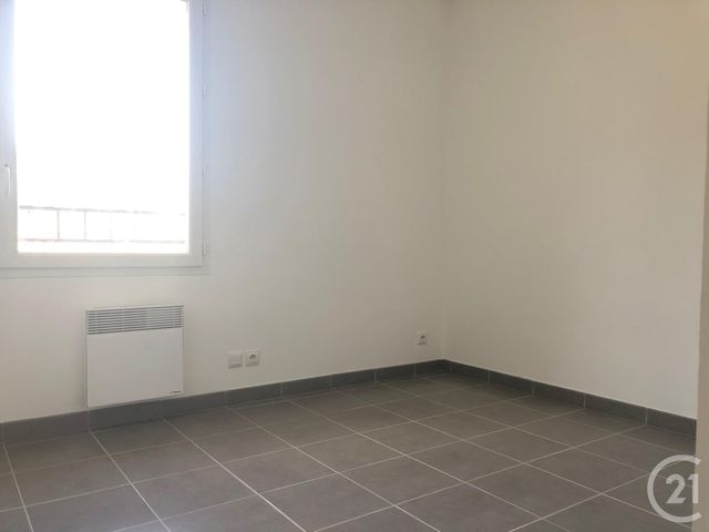Appartement T4 à louer - 4 pièces - 83.49 m2 - MARSEILLE - 13013 - PROVENCE-ALPES-COTE-D-AZUR - Century 21 Immo-Conseil