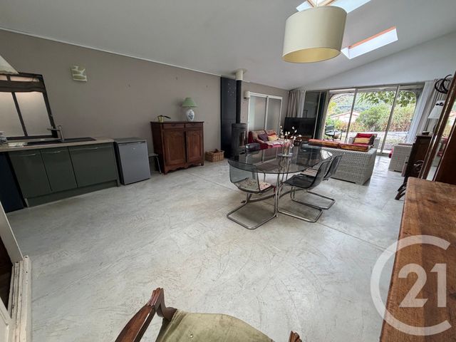 Appartement T3 à louer - 3 pièces - 87.44 m2 - ALLAUCH - 13 - PROVENCE-ALPES-COTE-D-AZUR - Century 21 Immo-Conseil